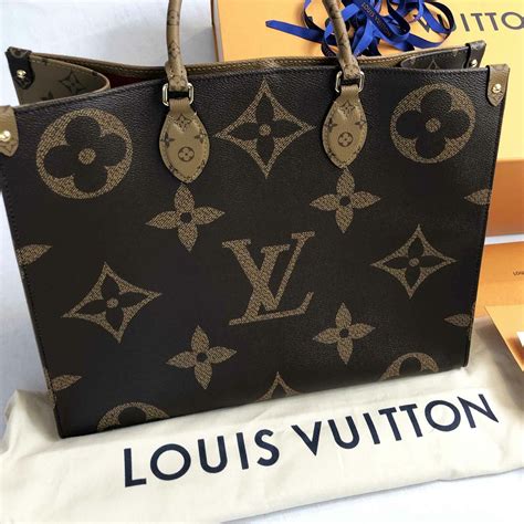 louis vuitton big logo bag|louis vuitton white monogram bag.